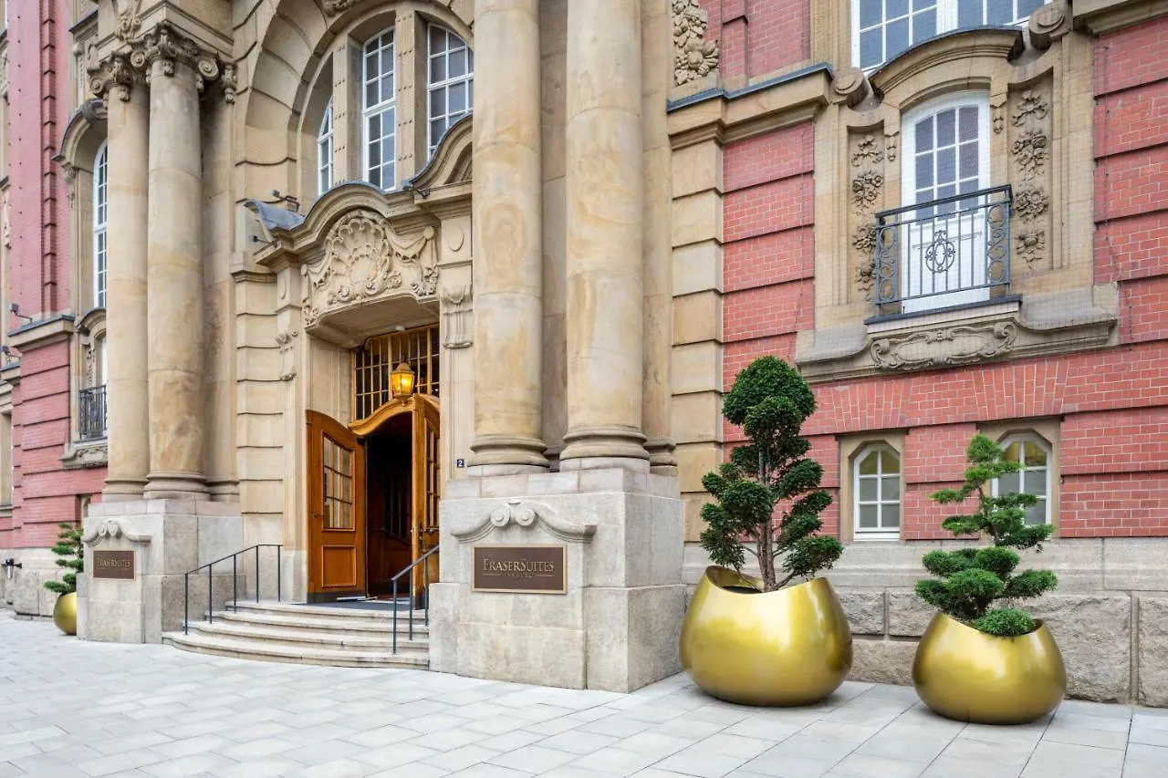 ***** Otel Fraser Suites Hamburg Almanya
