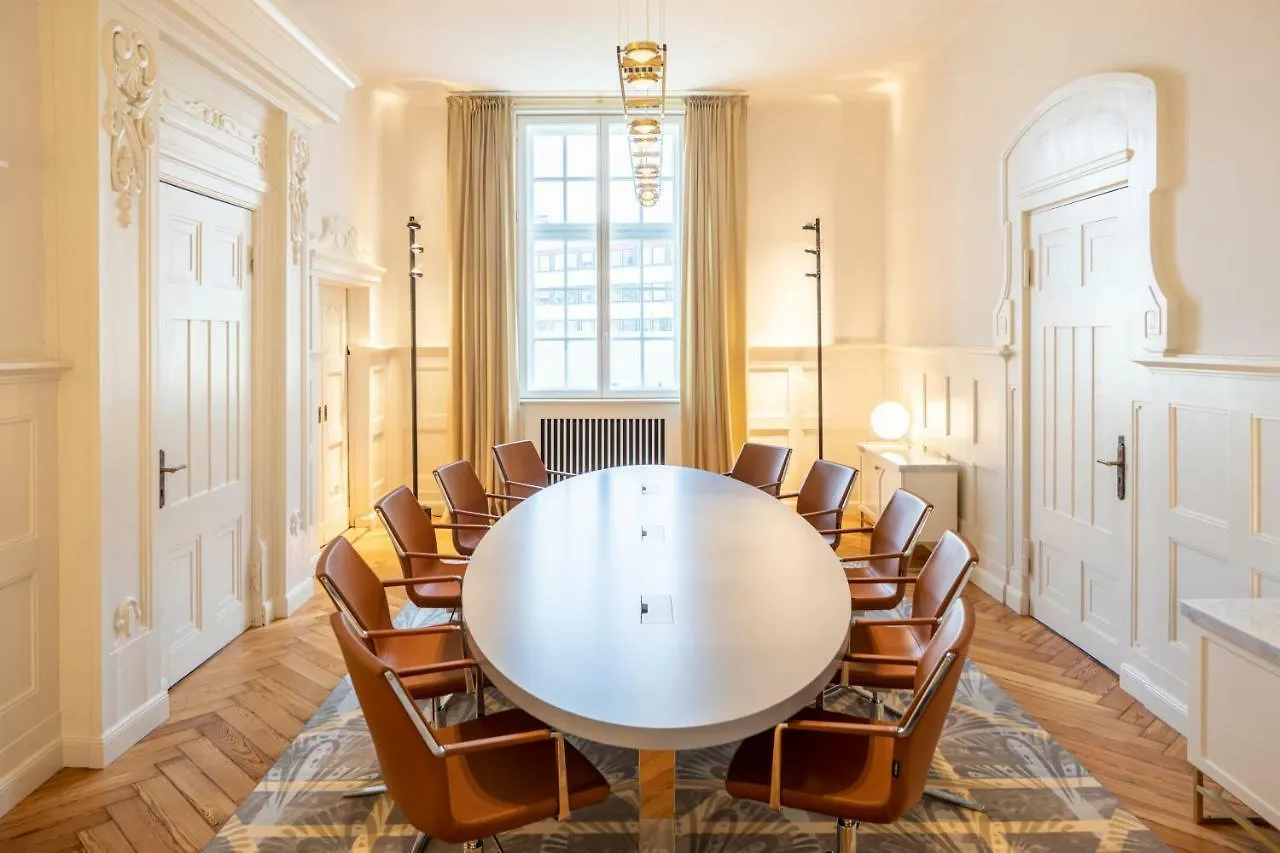 ***** Hotel Fraser Suites Hamburg Germany